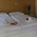 Beachfront Oasis Fiesa - 20m To Sea, Terrace & Parking * Piran