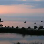 Beachfront Oasis Fiesa - 20m To Sea, Terrace & Parking Apartment