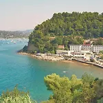 Beachfront Oasis Fiesa - 20m To Sea, Terrace & Parking * Piran