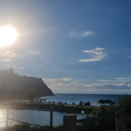 Appartement House - Private Oasis - Beachfront With A Sea View Terrace Piran