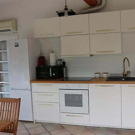 Beachfront Oasis Fiesa - 20m To Sea, Terrace & Parking