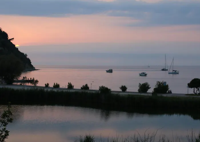 House - Private Oasis - Beachfront With A Sea View Terrace Apartment