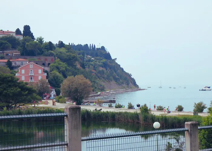 公寓 House - Private Oasis - Beachfront With A Sea View Terrace 皮兰